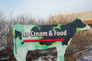Fair Oaks Farm sign