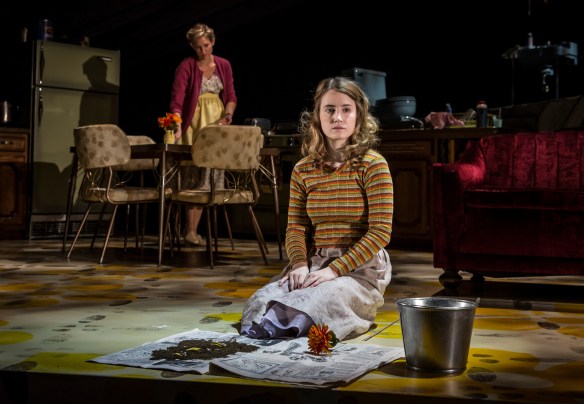 Katherine Keberlein and Catherine Combs in Smokefall (Photo by Liz Lauren)