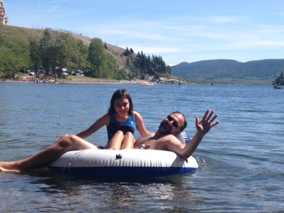 Henna and Noel on the lake